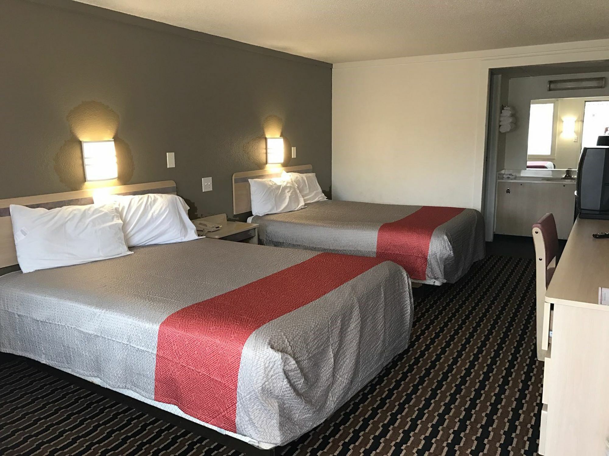 Rodeway Inn Sharonville Esterno foto